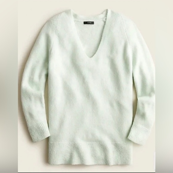J. Crew Sweaters - J. Crew Light Green Stretch-wool V-neck Tunic Sweater XS NWT